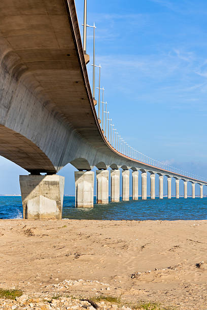 istock Curved Concrete Bridge over the water 177528044