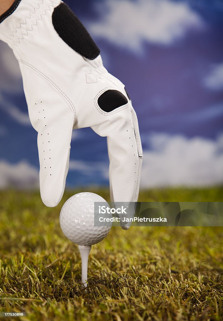 Mano e Pallina da golf - Foto stock royalty-free di Ambientazione esterna