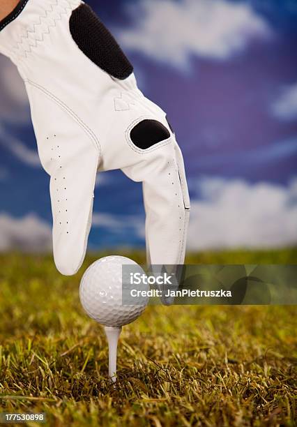 Mano E Pallina Da Golf - Fotografie stock e altre immagini di Ambientazione esterna - Ambientazione esterna, Campo da golf, Close-up