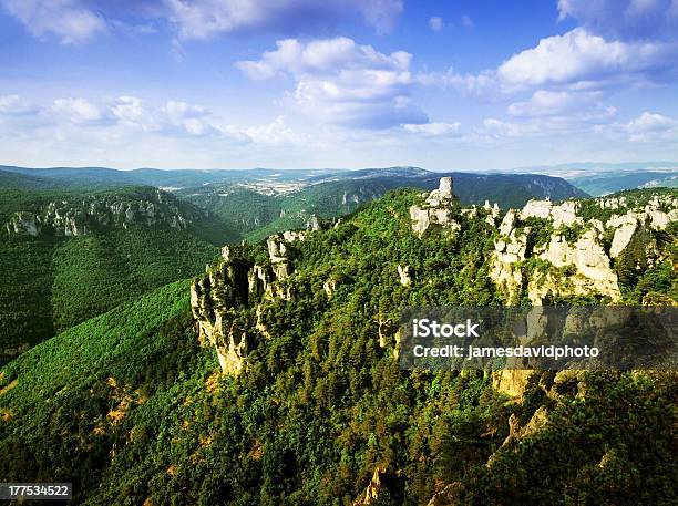 Cévennes - Fotografias de stock e mais imagens de Maciço Calcário de Mejean - Maciço Calcário de Mejean, Lozere, Montanha