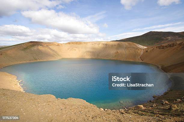 Viti Krater Islandia - zdjęcia stockowe i więcej obrazów Basen termalny - Basen termalny, Bez ludzi, Europa - Lokalizacja geograficzna