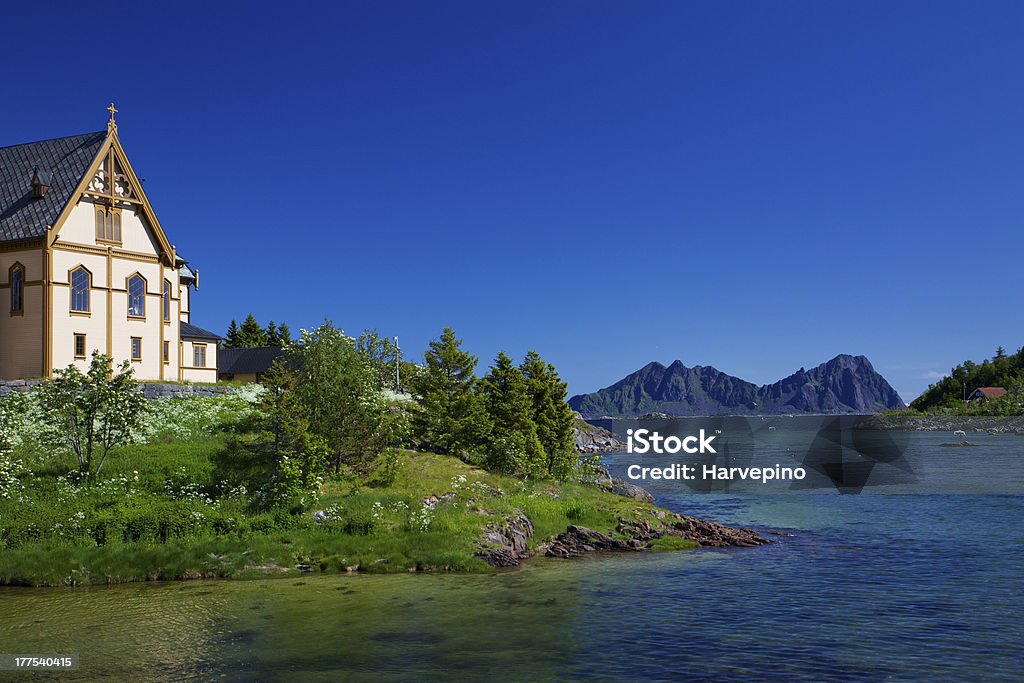 La naturaleza todo Lofoten catedral - Foto de stock de Aire libre libre de derechos