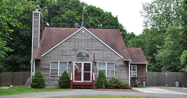 istock Cottage Home with American Flag 177541151