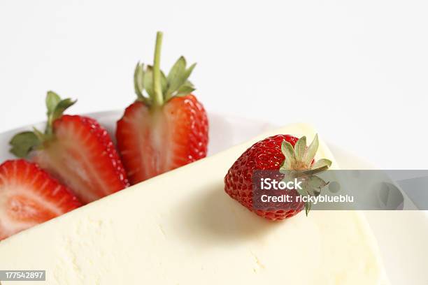 Foto de Manteiga E Morangos Macro e mais fotos de stock de Alimentação Não-saudável - Alimentação Não-saudável, Branco, Colesterol