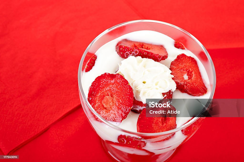 야쿠르트 딸기 - 로열티 프리 0명 스톡 사진