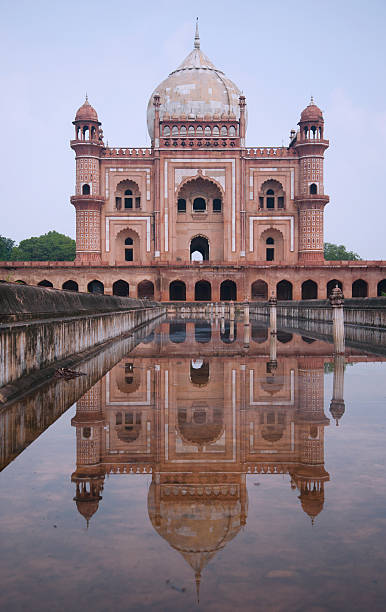 istock Safdarjang's tomb (Mirza Abul Mansur Khan 177543405