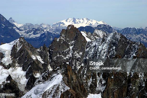 Photo libre de droit de Alpes Françaises banque d'images et plus d'images libres de droit de Aiguille du Midi - Aiguille du Midi, Aiguille rocheuse, Alpes européennes