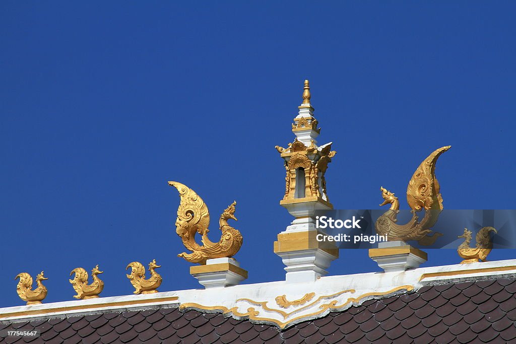 Chofa, um telhado do templo tailandês Norte - Foto de stock de Arte, Cultura e Espetáculo royalty-free