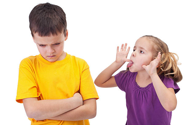 mocking 및 메롱 among children - bullying sneering rejection child 뉴스 사진 이미지