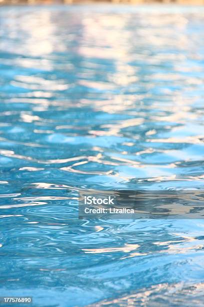 La Piscina - Fotografie stock e altre immagini di Acqua - Acqua, Acqua potabile, Attività