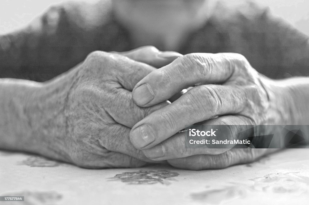 Donna di mano - Foto stock royalty-free di 80-89 anni