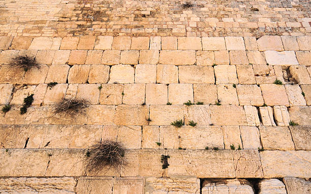 jerusalem: der klagemauer - lamentation stock-fotos und bilder