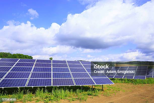 Foto de Energia Solar e mais fotos de stock de Agricultura - Agricultura, Ajardinado, Arbusto