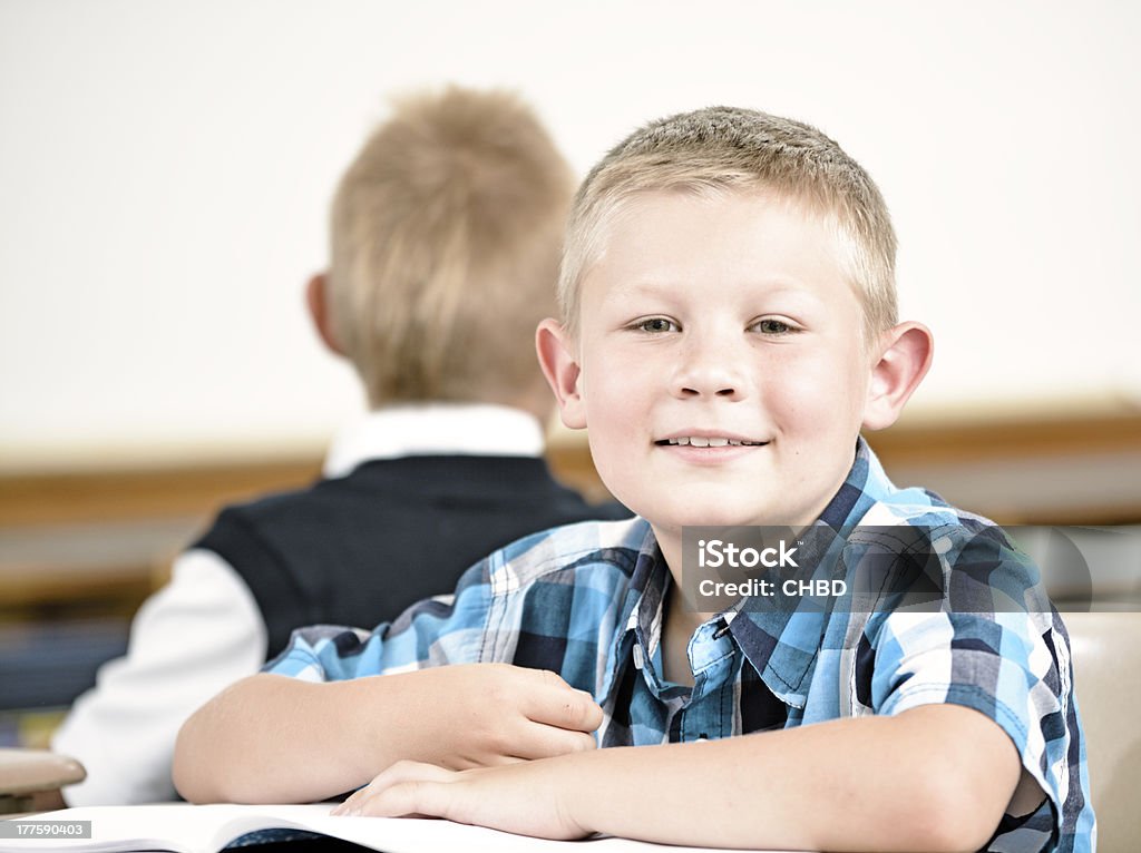 Souriant Écolier garçon - Photo de 8-9 ans libre de droits