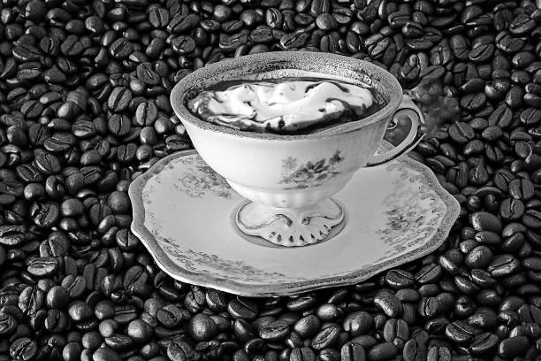 Die ihnen und die Kaffeetasse