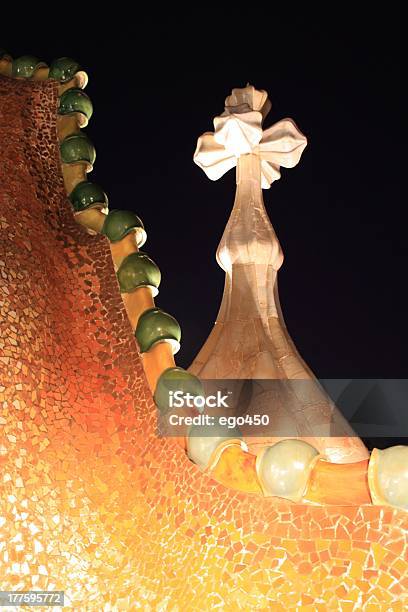 Casa Batllo - Fotografias de stock e mais imagens de Antonio Gaudi - Antonio Gaudi, Ao Ar Livre, Arquitetura