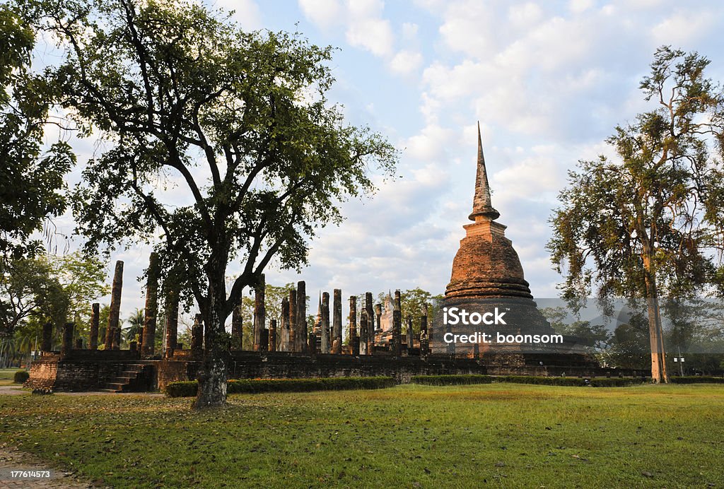 Historischer Park Sukhothai - Lizenzfrei Architektonische Säule Stock-Foto