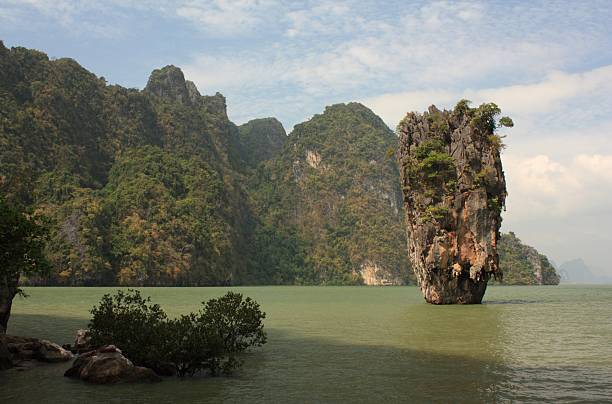 tapu island - thailand asia famous place stone stock-fotos und bilder