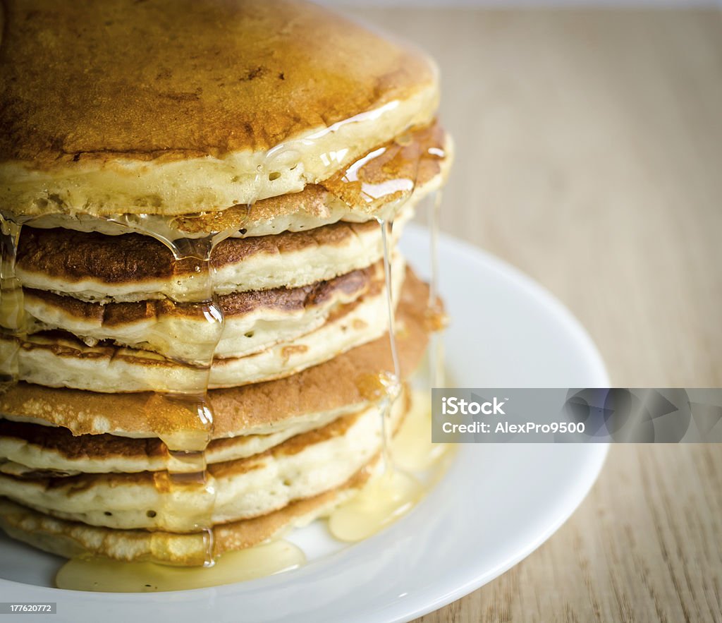 Pancake - Foto stock royalty-free di Andare giù