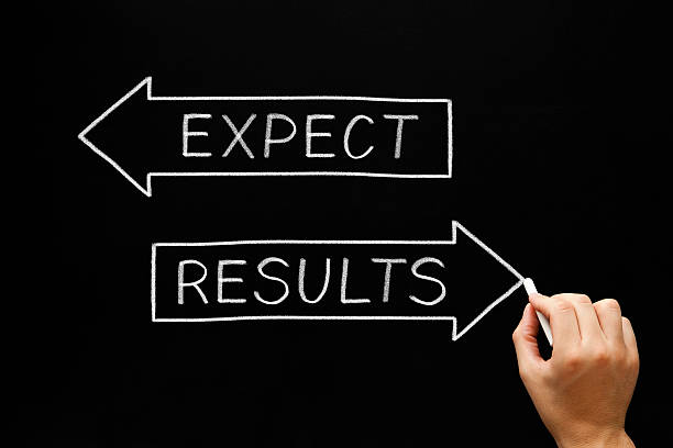 istock Drawing of results and expectations arrows 177629872