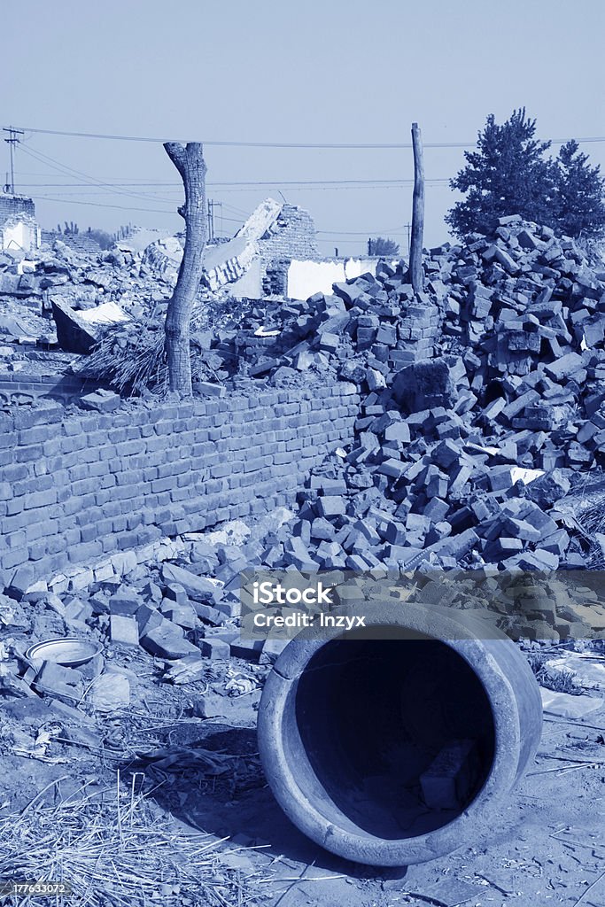 Moradia demolição materiais - Foto de stock de Acidentes e desastres royalty-free