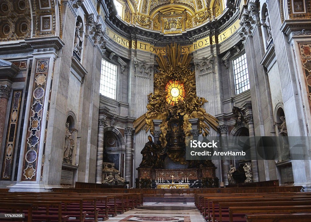 La Basílica de San Pedro en el Vaticano, Italia - Foto de stock de Cónclave libre de derechos