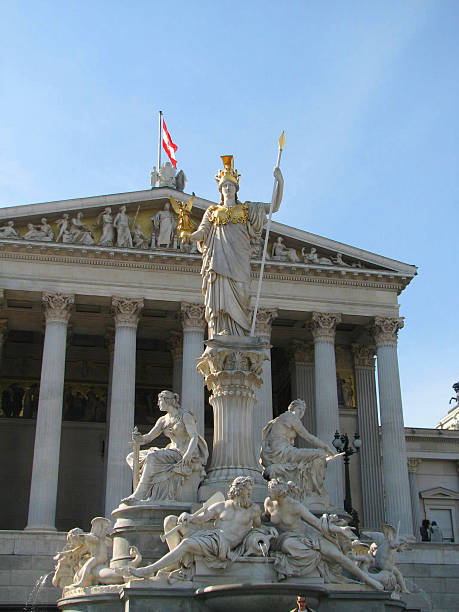 istock Statue Of Justicia 177635225