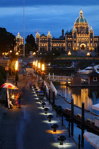 istock Victoria Inner Harbor Causeway Night 177641405