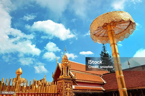 Wat Phrathat Doi Suthep Rozciągacz W Chiang Mai - zdjęcia stockowe i więcej obrazów Abstrakcja - Abstrakcja, Architektura, Azja