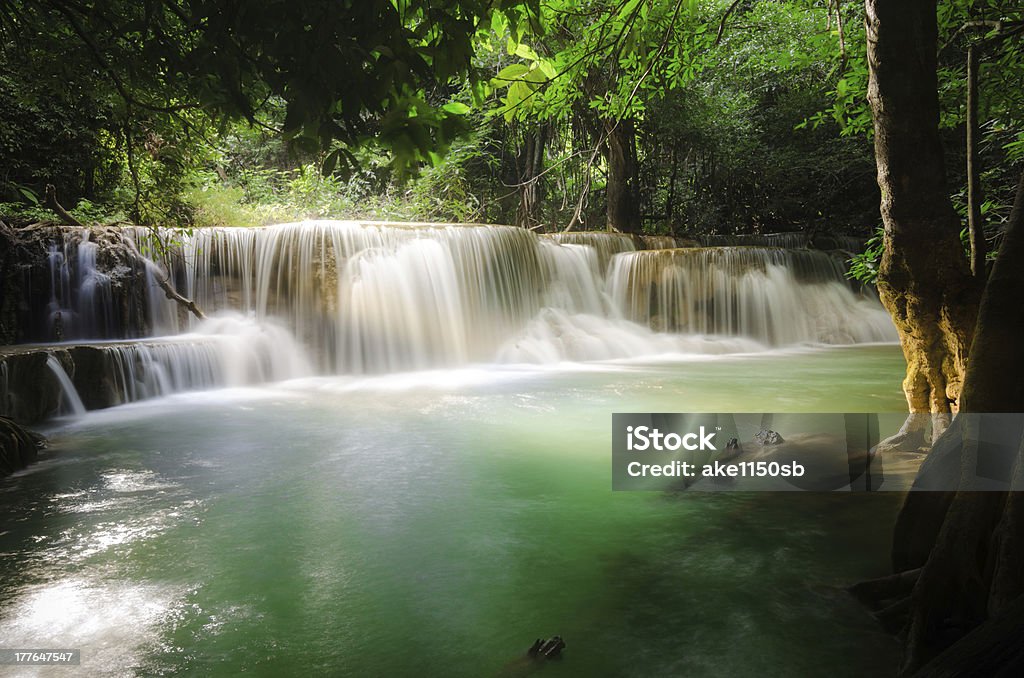 Huaymaekamin Cascade - Photo de Arbre libre de droits