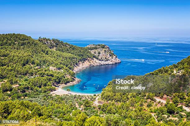 Photo libre de droit de Cala Tuentescorca Majorque Espagne banque d'images et plus d'images libres de droit de Majorque - Majorque, Baie - Eau, Bras de mer - Caractéristiques côtières