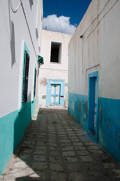 istock Arabian street with door marked by red paint 177688996