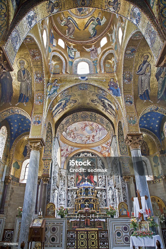 Palermo-mosaico dalla Chiesa di Santa Maria dell'Ammiraglio - Foto stock royalty-free di La Martorana