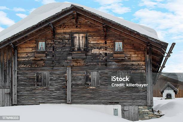 Splendida Vecchia Capanna Di Sci - Fotografie stock e altre immagini di Architettura - Architettura, Vorarlberg, Alpi