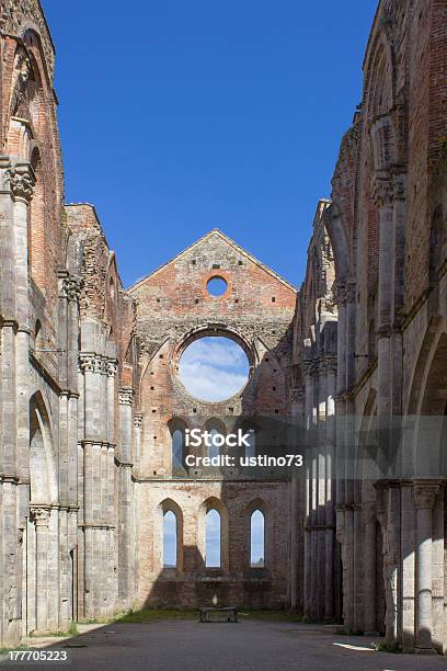 Opactwa San Galgano - zdjęcia stockowe i więcej obrazów Opactwo - Opactwo, Architektura, Bez ludzi