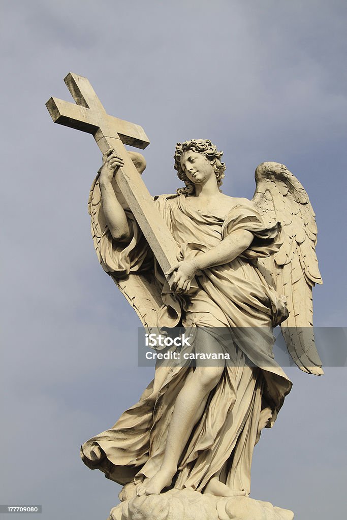 Bernini's statue of angel - Стоковые фото Ангел роялти-фри