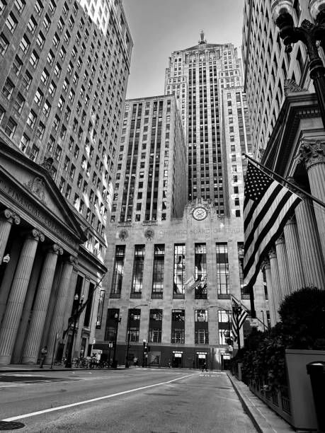 istock Chicago old Town in black and white . The loop 1777097395