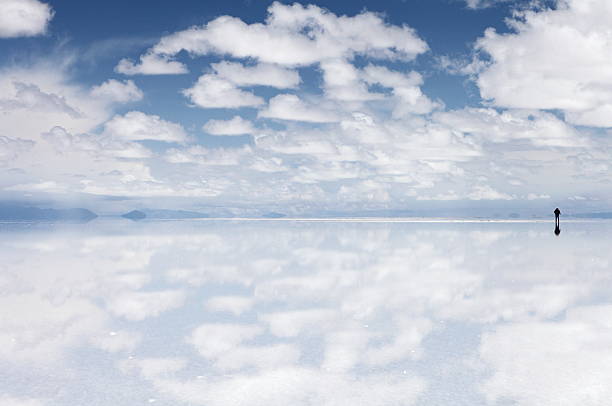 ウユニ塩湖、ソルトフラット、ボリビア - ウユニ塩湖 ストックフォトと画像