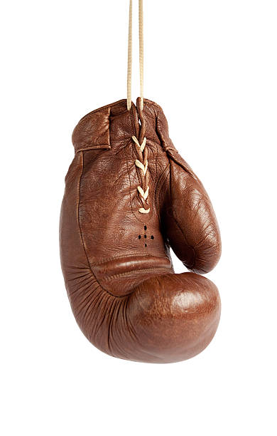 boxe guanti vintage - conflict boxing glove classic sport foto e immagini stock