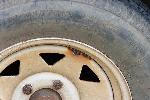 Trailer tire wheel rusting