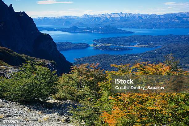 Foto de Outono Nas Montanhas Da Patagônia e mais fotos de stock de Argentina - Argentina, Bariloche, Beleza natural - Natureza