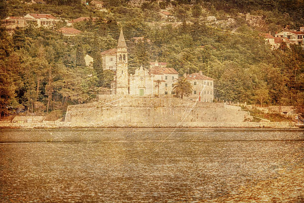 istock old church in the sea 177722849