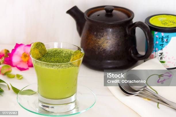Zielona Herbata Matcha Tiramisu - zdjęcia stockowe i więcej obrazów Ciasteczko - Ciasteczko, Ciastko, Ciasto