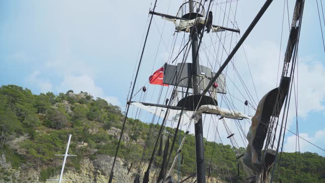 4K Video pirate sail