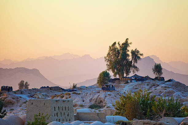 forteresse sur la colline - kandahar photos et images de collection