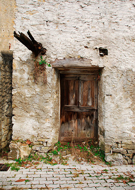 istock Old Wooden Door in Topolo 177727073