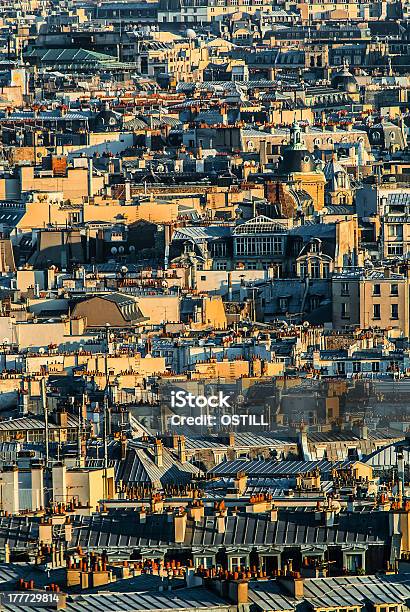 Foto de Vista Aérea De Uma Paisagem De Paris França e mais fotos de stock de Arquitetura - Arquitetura, Capitais internacionais, Cidade