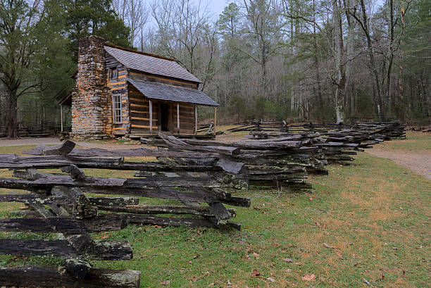 istock The John Oliver Place in Smoky Mountains 177730587