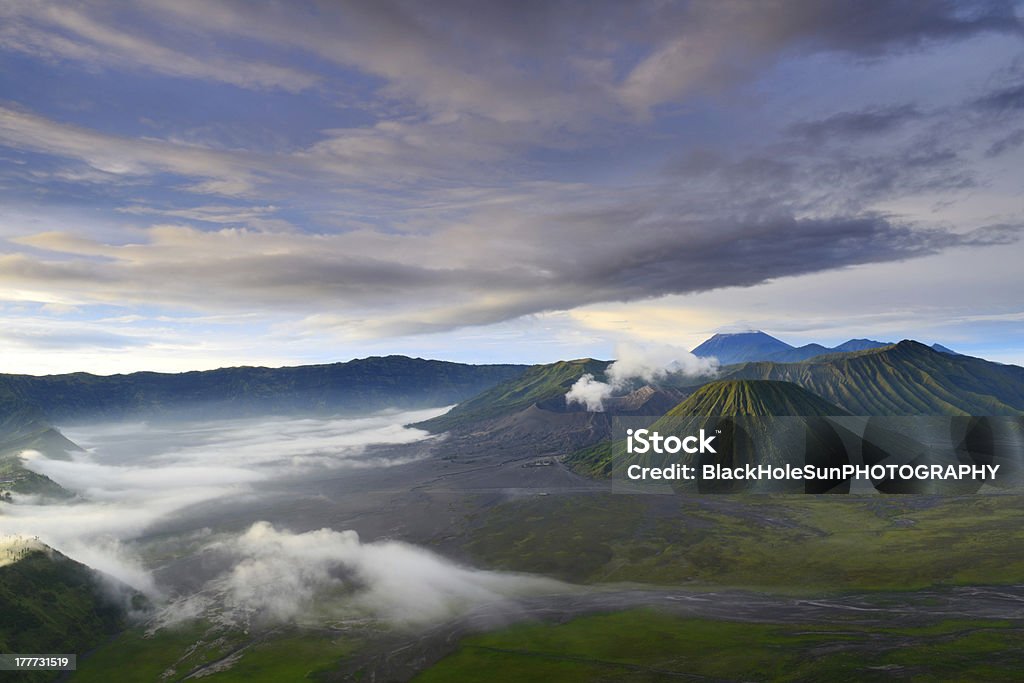 Vulcão Bromo na Indonésia - Foto de stock de Atividade royalty-free