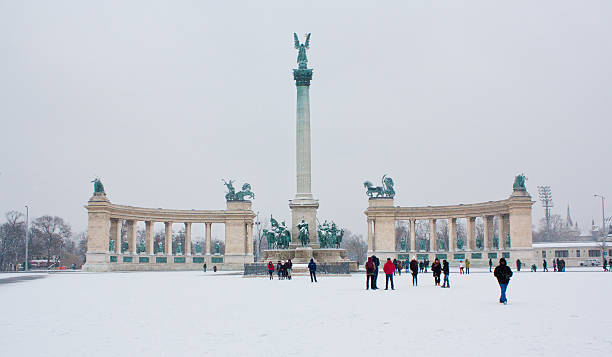 istock Heroes square in Budapest, Hungary 177732126